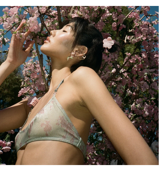 EMI JAY MIDI BLOSSOM CLIP IN ROSE MILK - ЗАКОЛКА ДЛЯ ВОЛОССЯ "ROSE MILK" - фото №1 EMI JAY MIDI BLOSSOM CLIP IN ROSE MILK - ЗАКОЛКА ДЛЯ ВОЛОССЯ "ROSE MILK" - фото №1